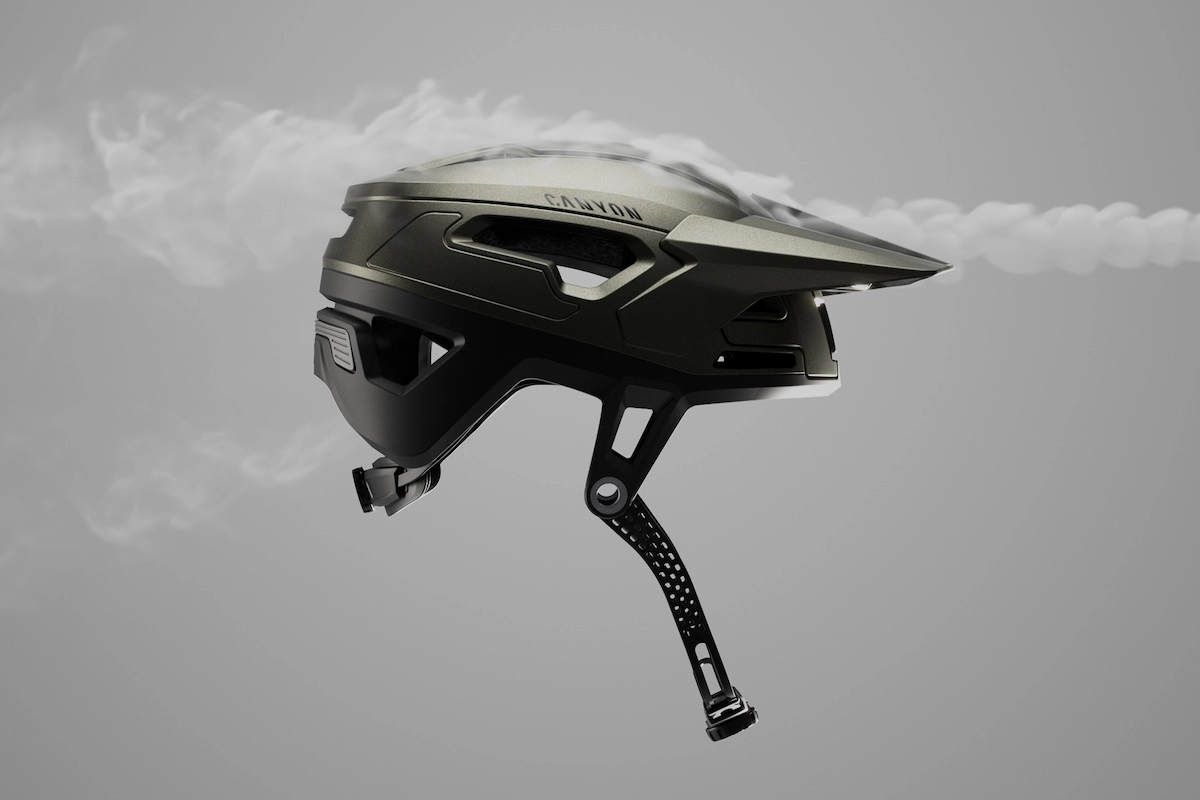 Canyon Deflectr RLS Helmet