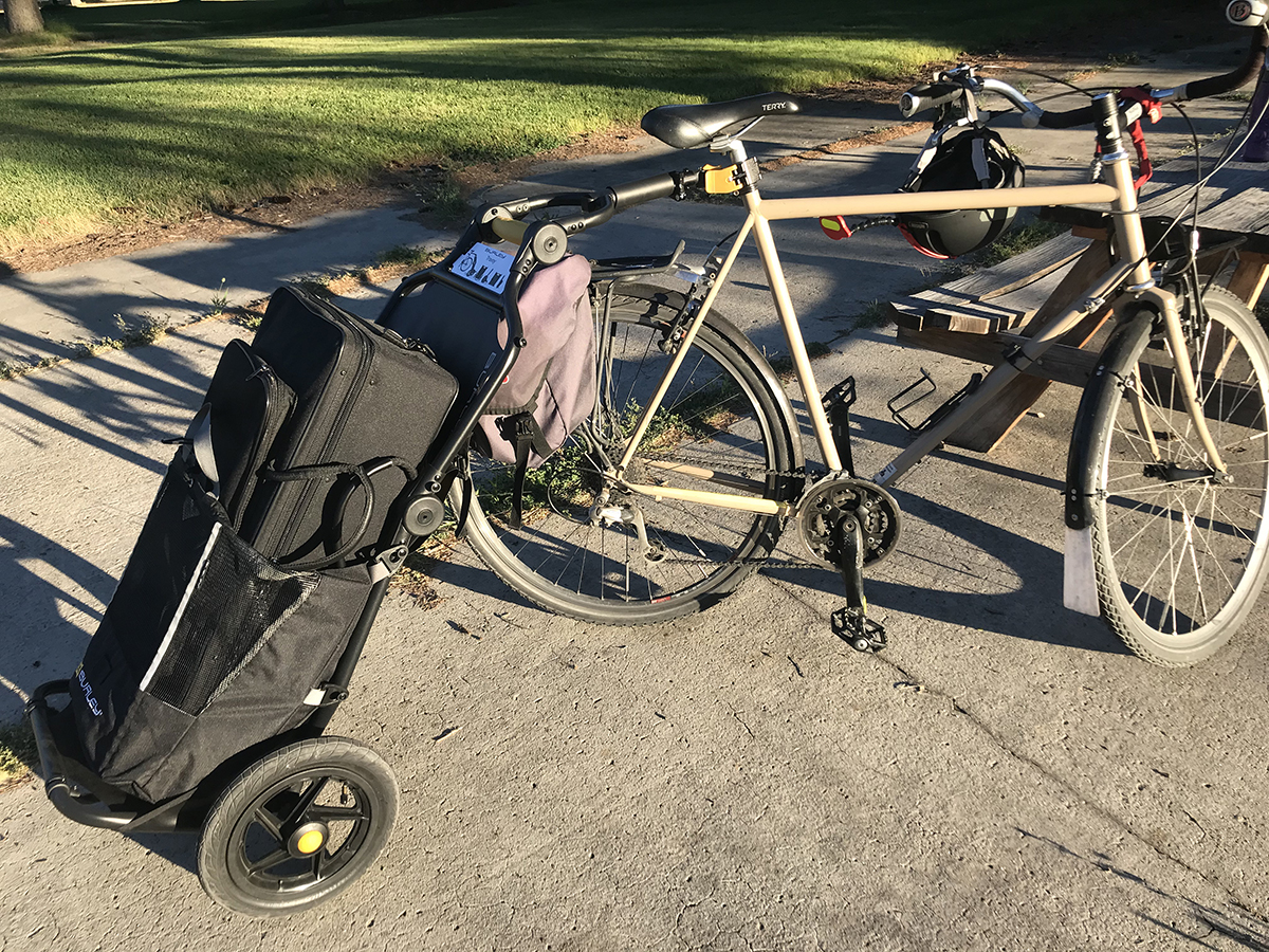 Burley Travoy bicycle trailer hauling bagpipes