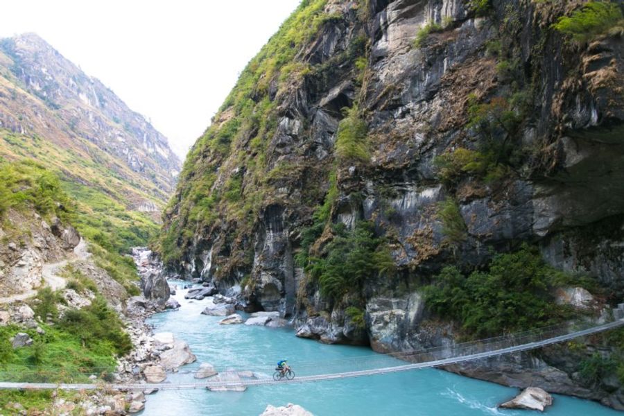 Annapurna Circuit by Beth Puliti