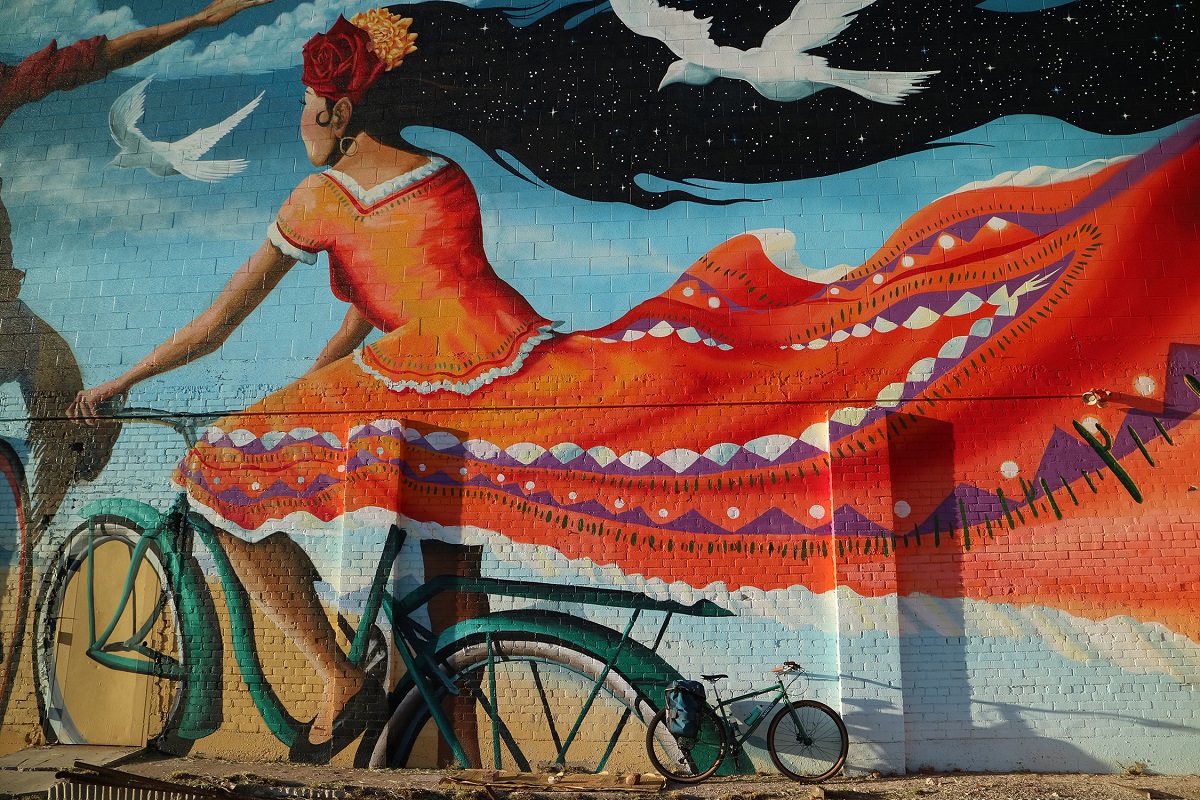 Tuscon celebrates bicycles and art through murals