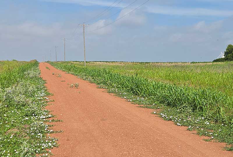 Red dirt roads characteristic of central Oklahoma